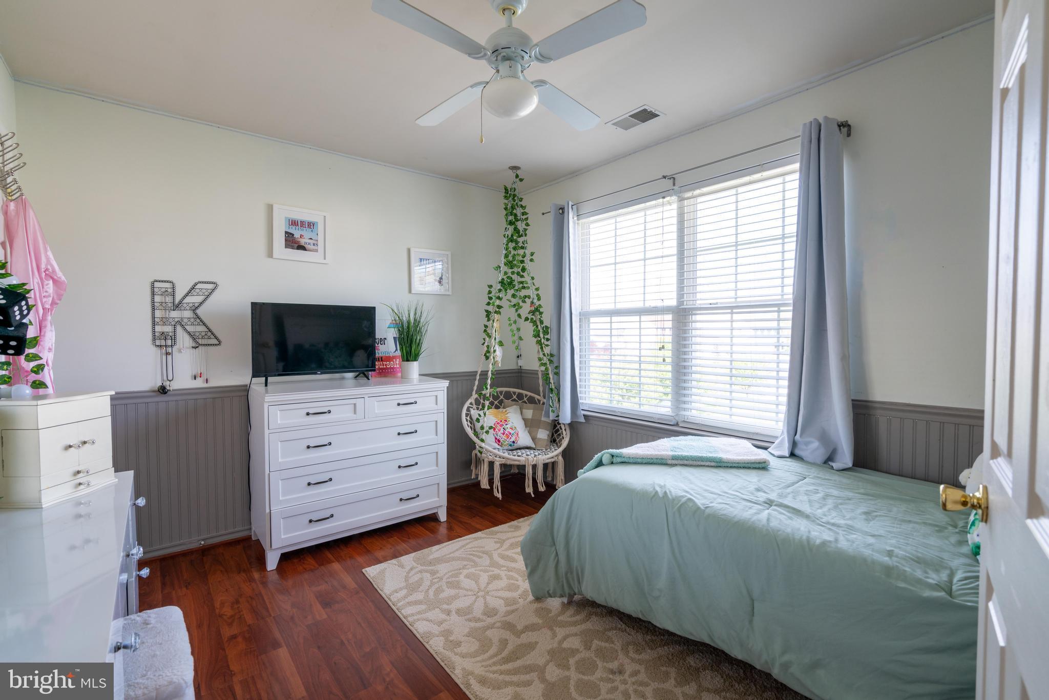 MEADOWBROOK - Residential