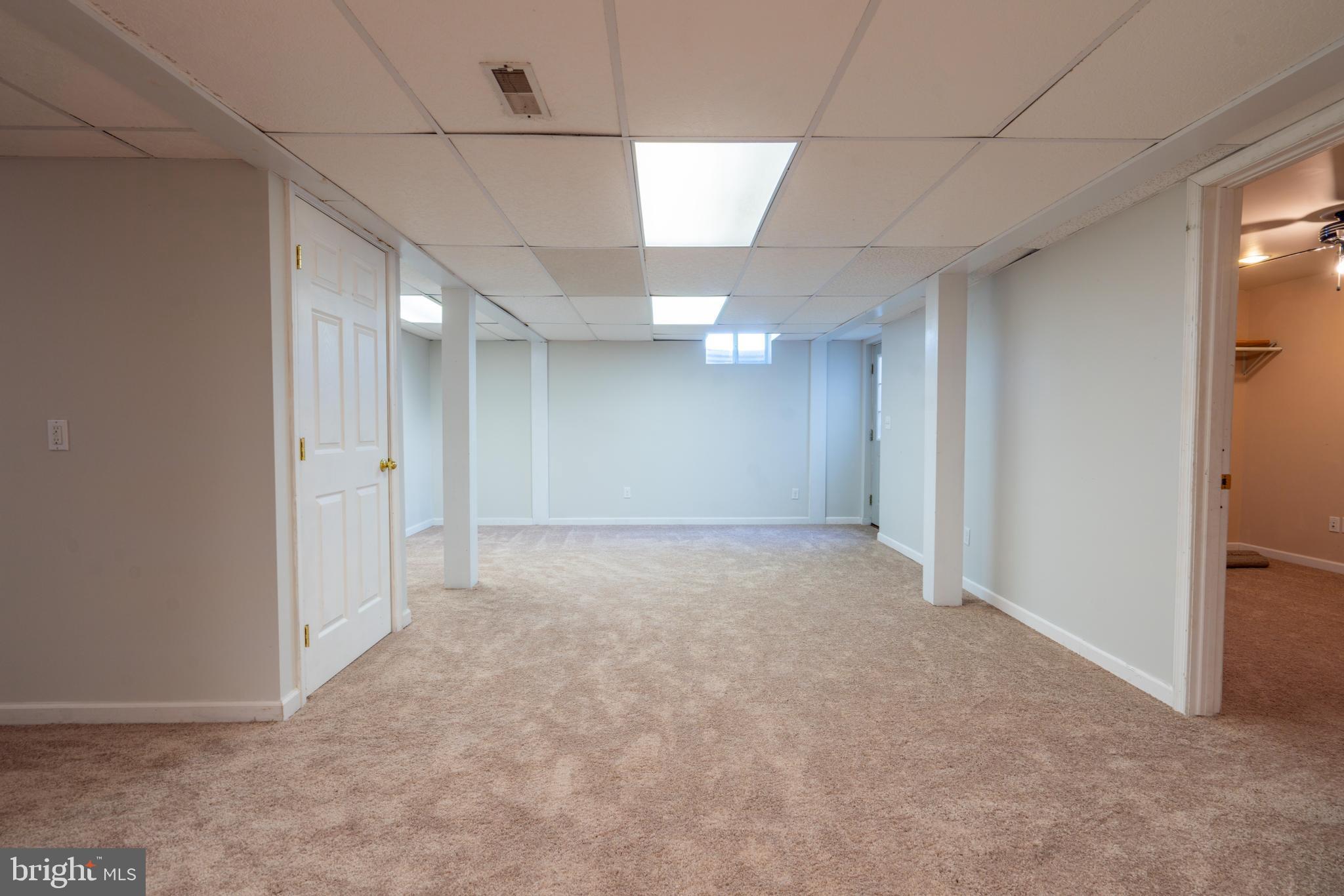 MEADOWBROOK - Residential