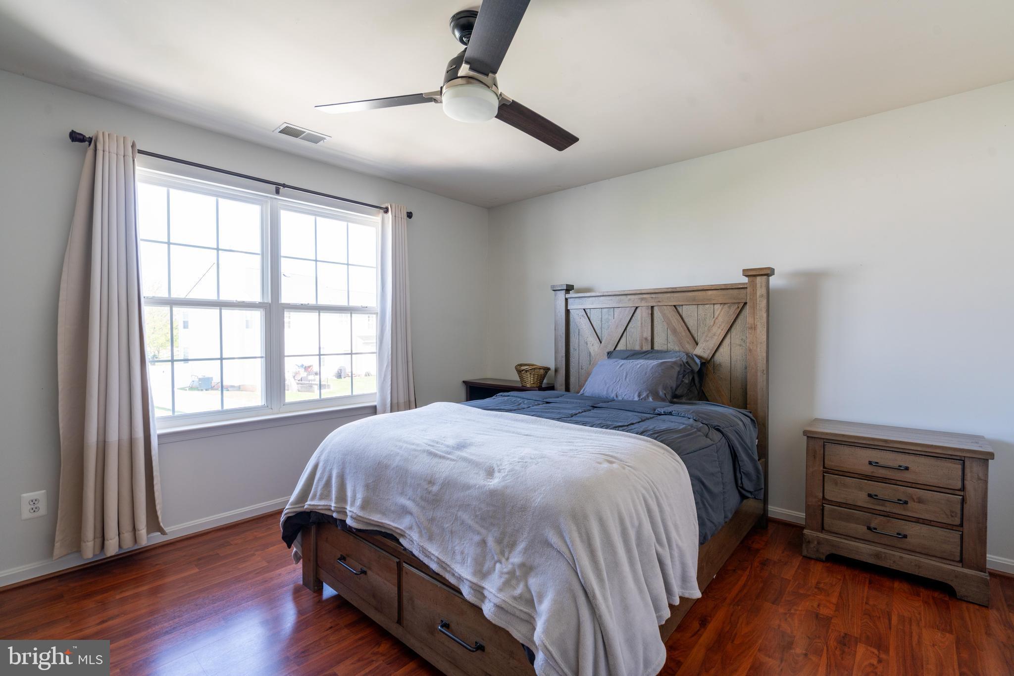 MEADOWBROOK - Residential