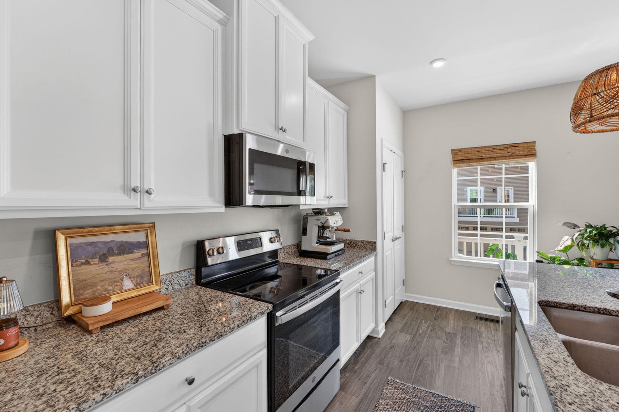 MINTBROOK - Residential