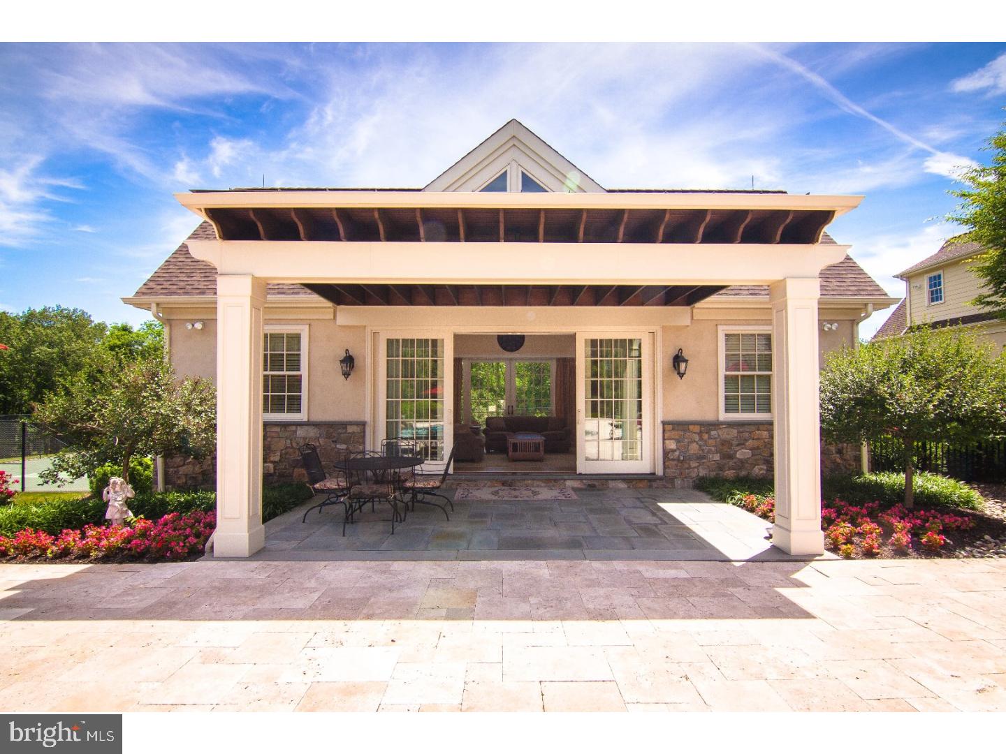 CREEKS BEND - Residential