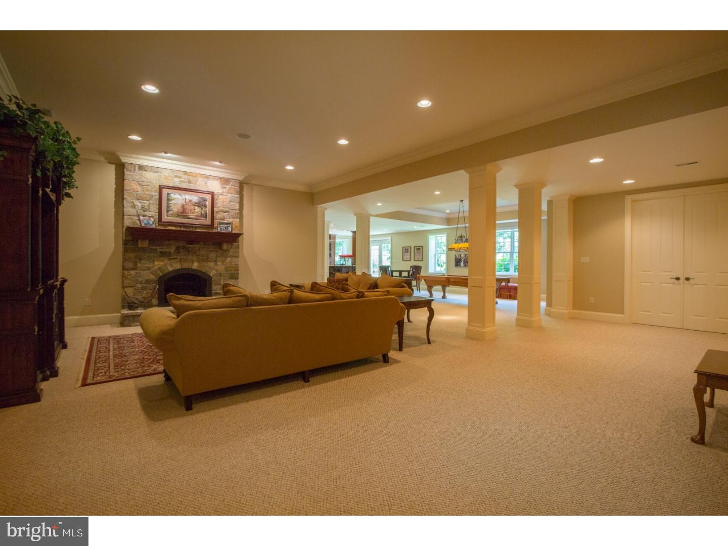 CREEKS BEND - Residential
