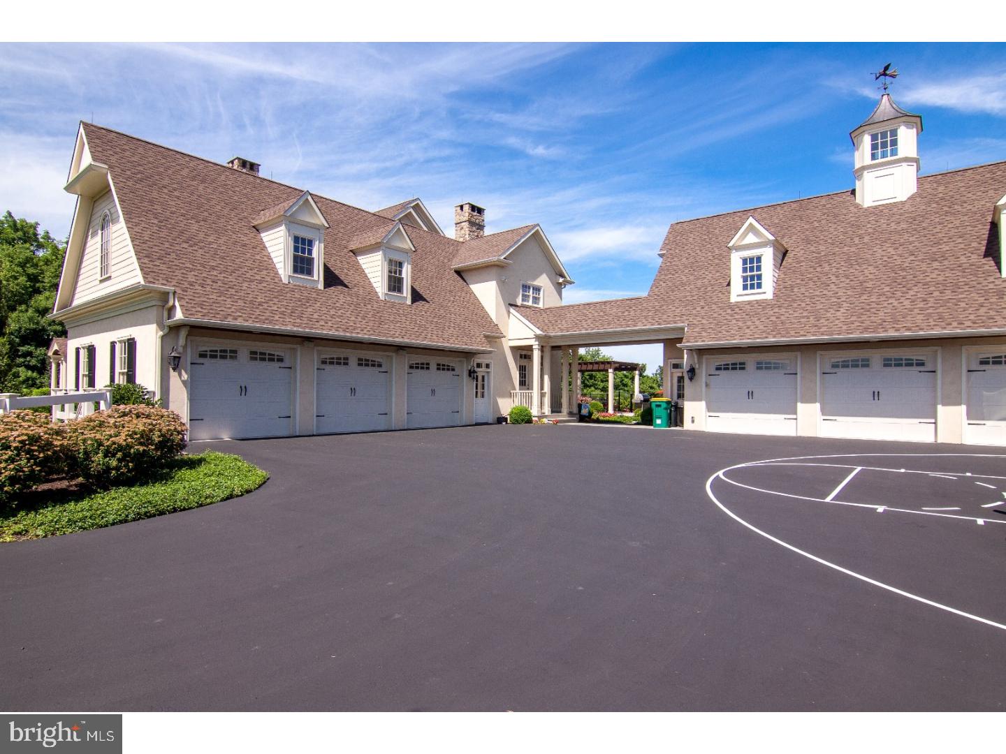CREEKS BEND - Residential