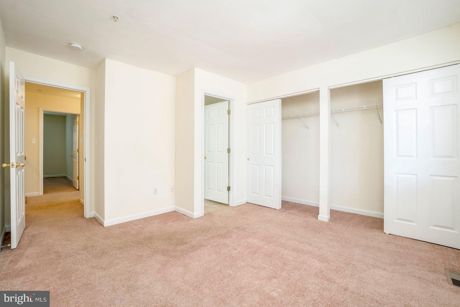 VILLAGE OF LONG REACH - Residential