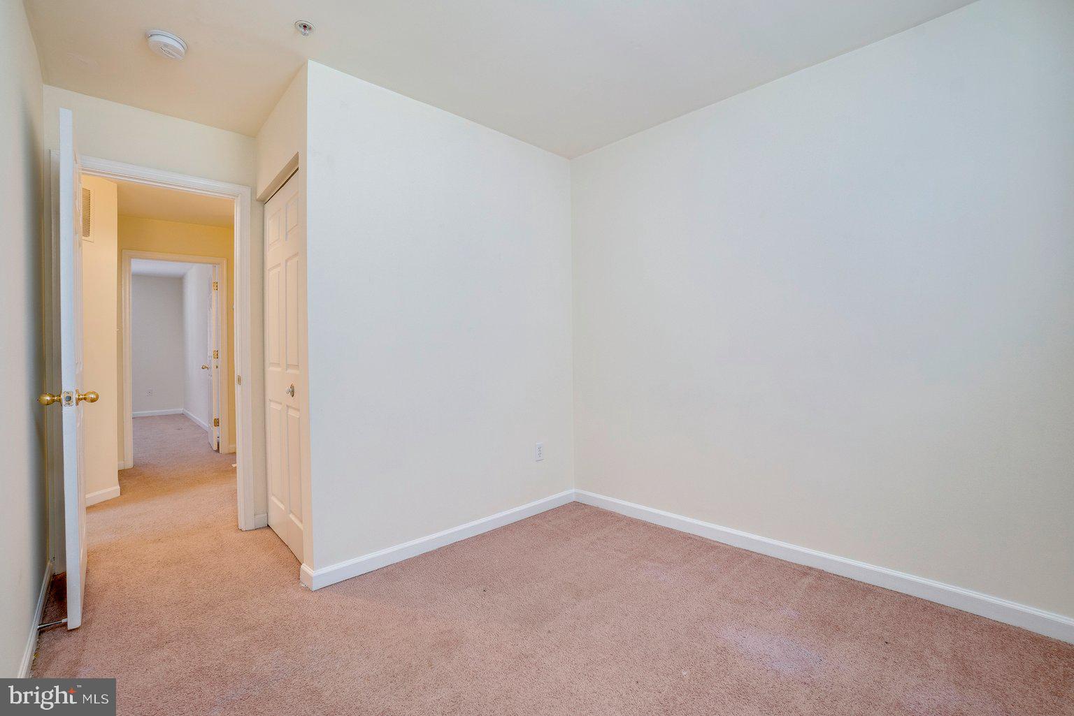 VILLAGE OF LONG REACH - Residential