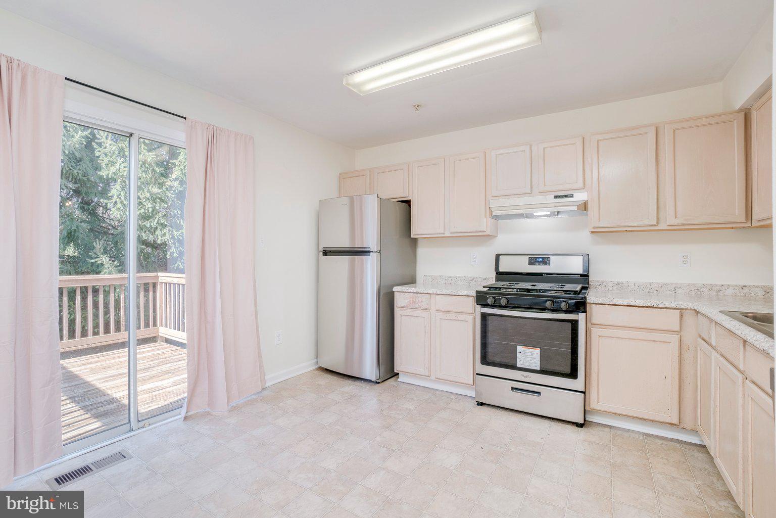 VILLAGE OF LONG REACH - Residential