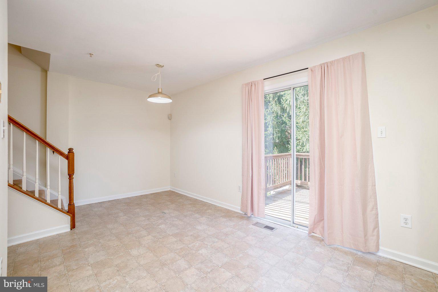 VILLAGE OF LONG REACH - Residential