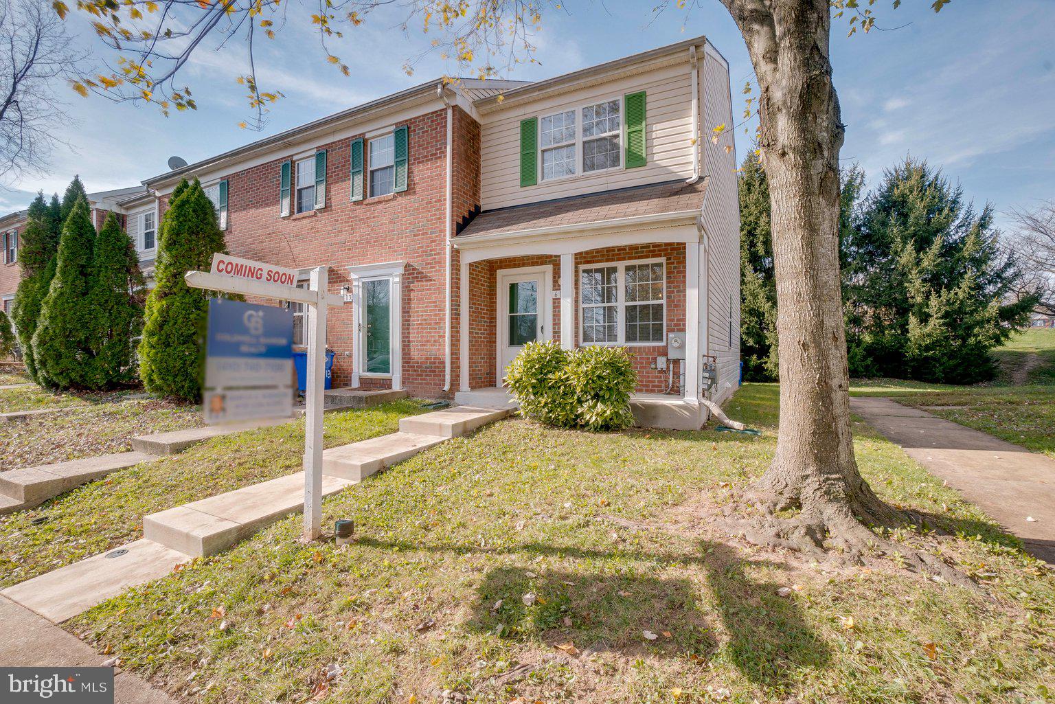 VILLAGE OF LONG REACH - Residential