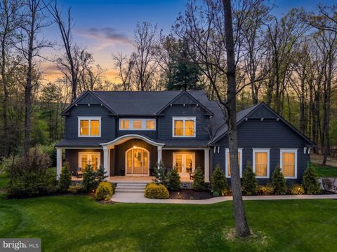 Photo of 20 Barnitz Woods Drive, MOUNT HOLLY SPRINGS, PA 17065 (MLS # PACB2053300)