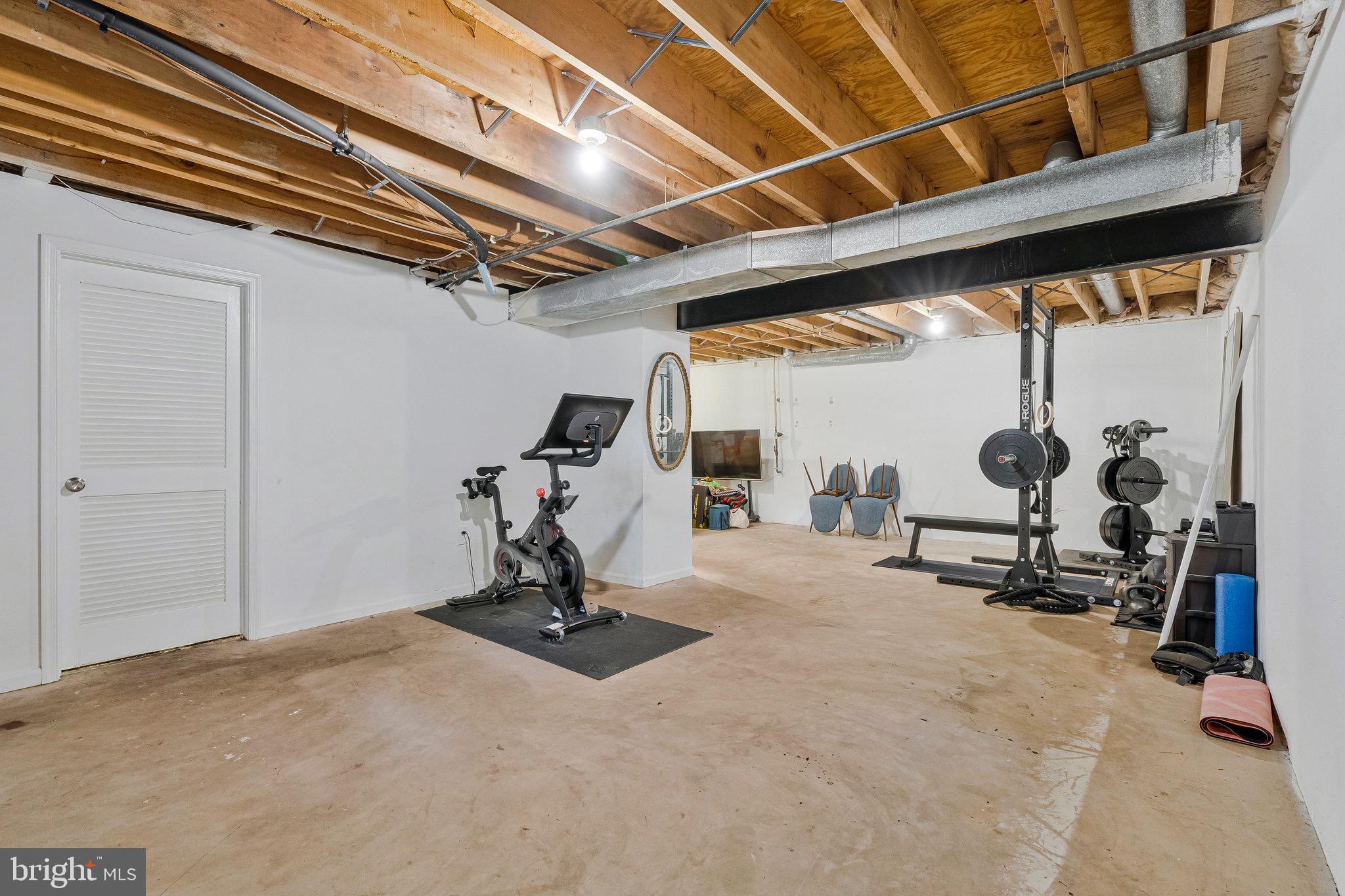 STOCKBRIDGE - Residential Lease