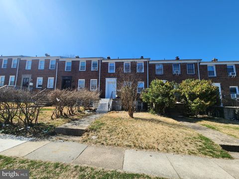 Townhouse For Sale - 3507 Pelham Avenue<br/> BALTIMORE, MD 21213