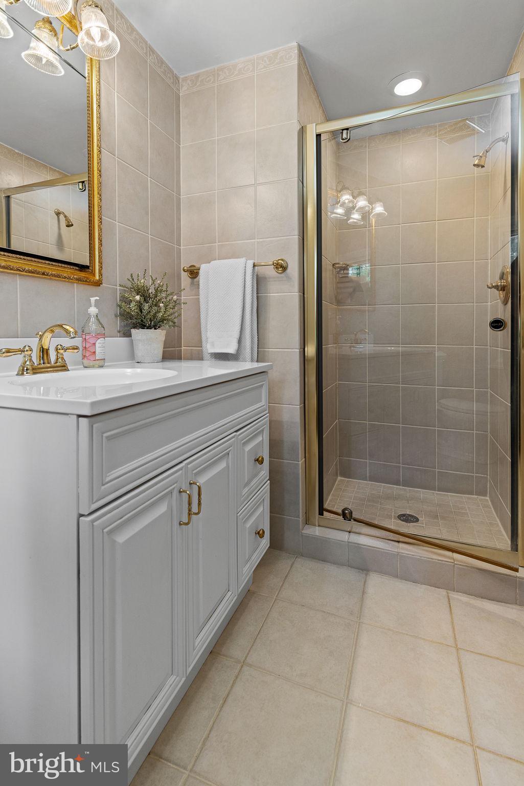 SEMINARY RIDGE - Residential