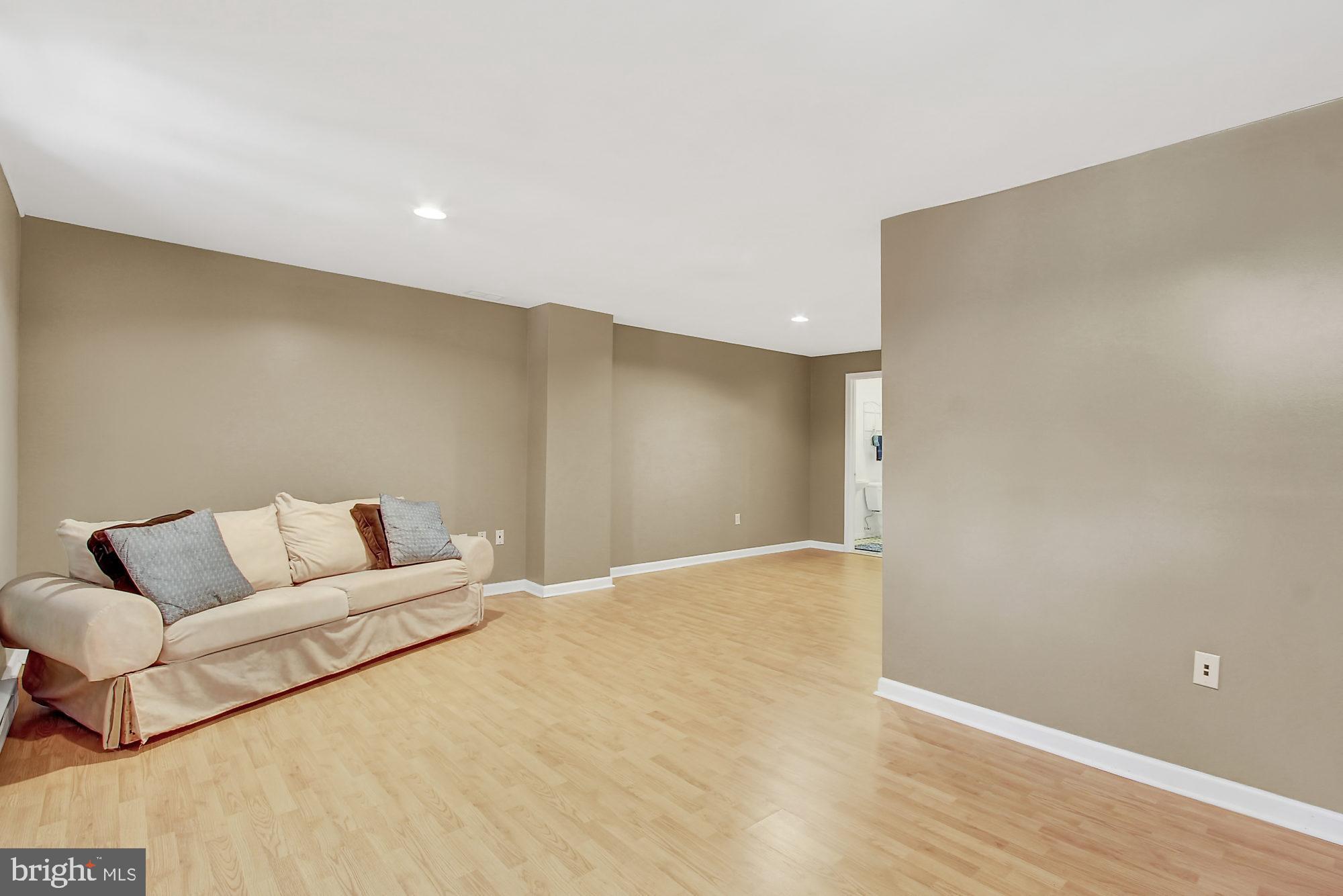 CRISFIELD CROSSING - Residential