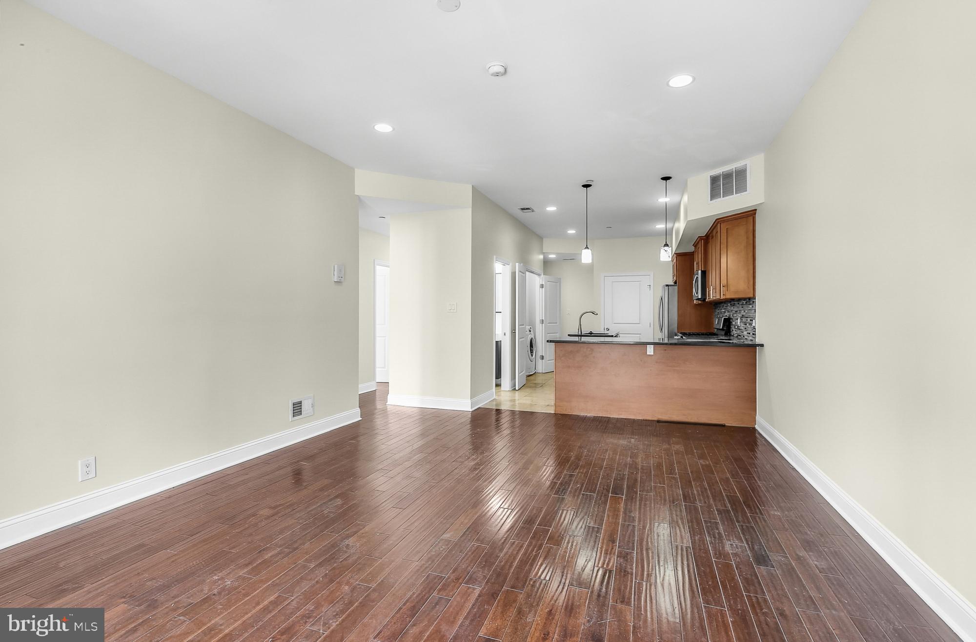 EAST KENSINGTON - Residential Lease