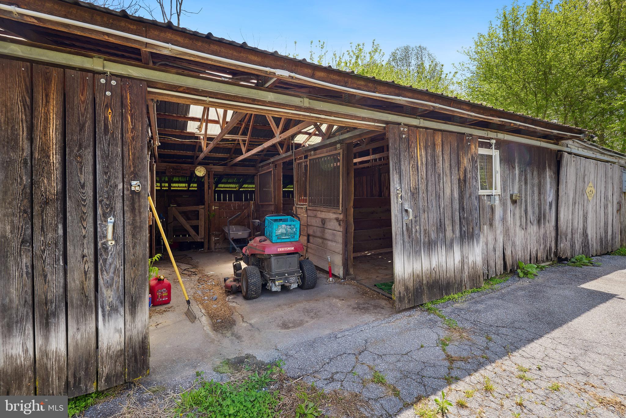 BLUE RIDGE FARMS - Residential