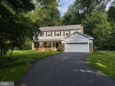 Photo of 1842 Post Oak Trail, RESTON, VA 20191 (MLS # VAFX2333382)
