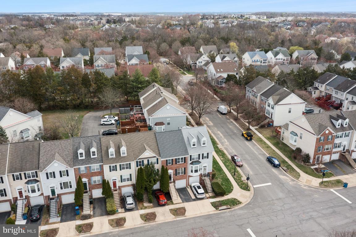 SOUTH RIDING - Residential