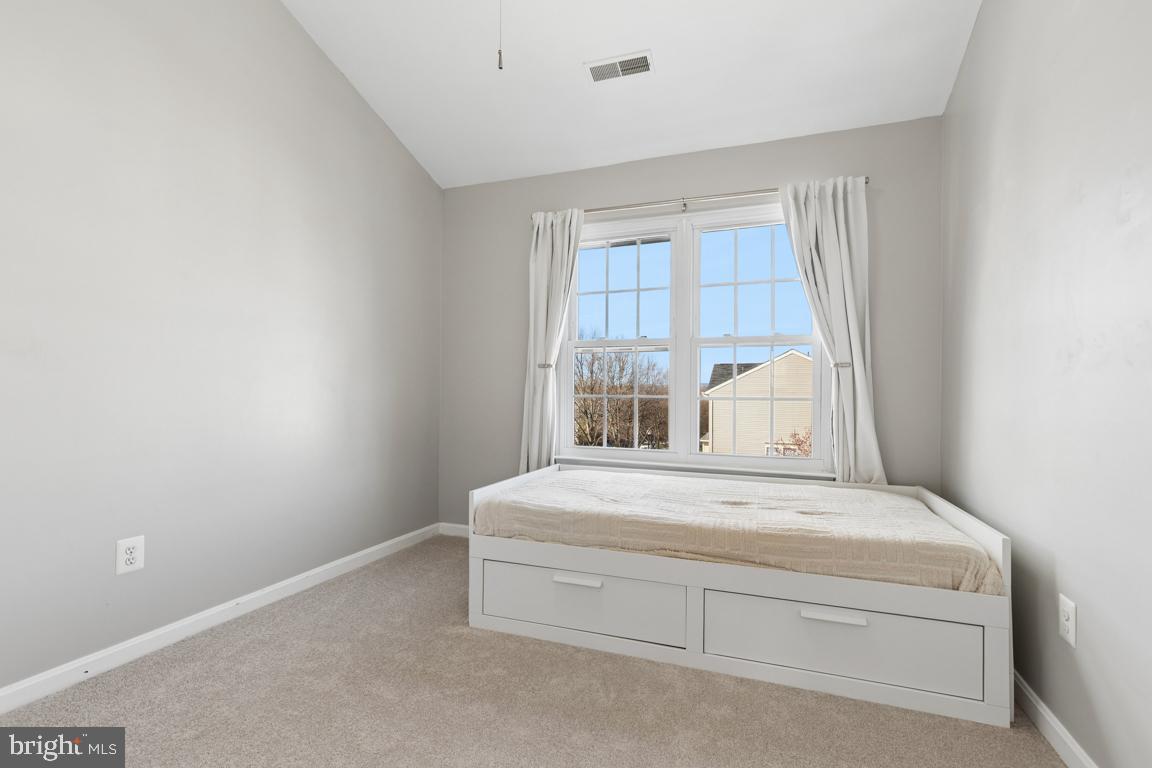 SOUTH RIDING - Residential