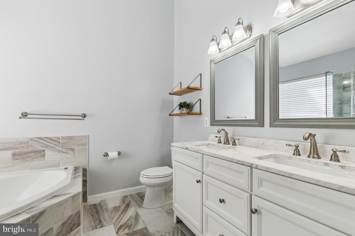 SOUTH RIDING - Residential