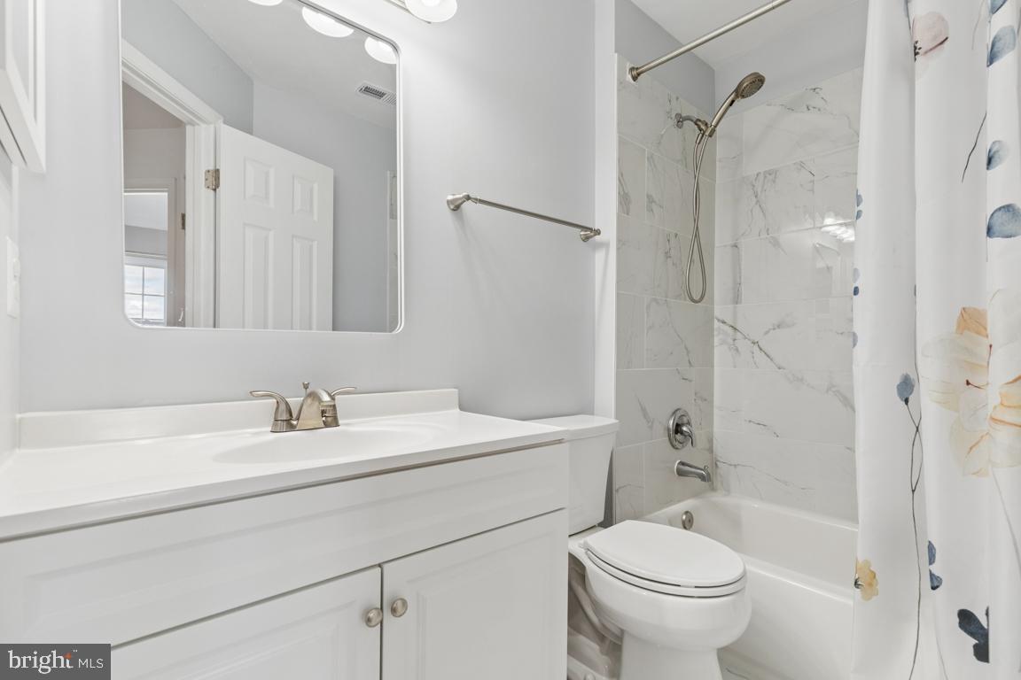 SOUTH RIDING - Residential