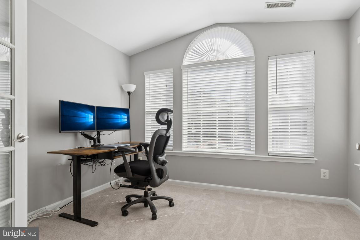 SOUTH RIDING - Residential