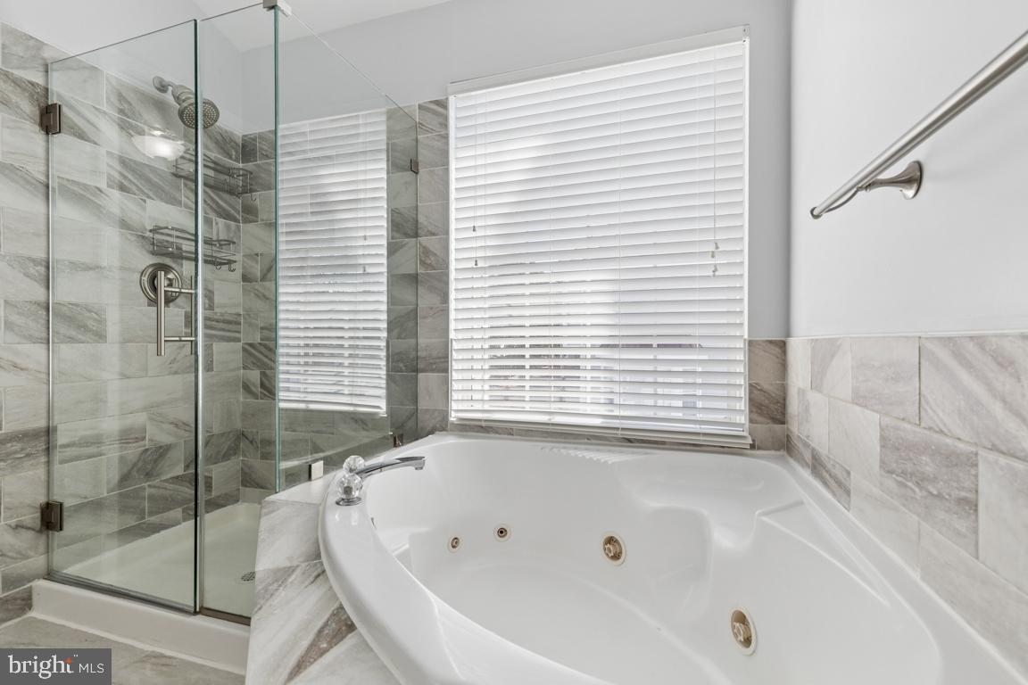 SOUTH RIDING - Residential