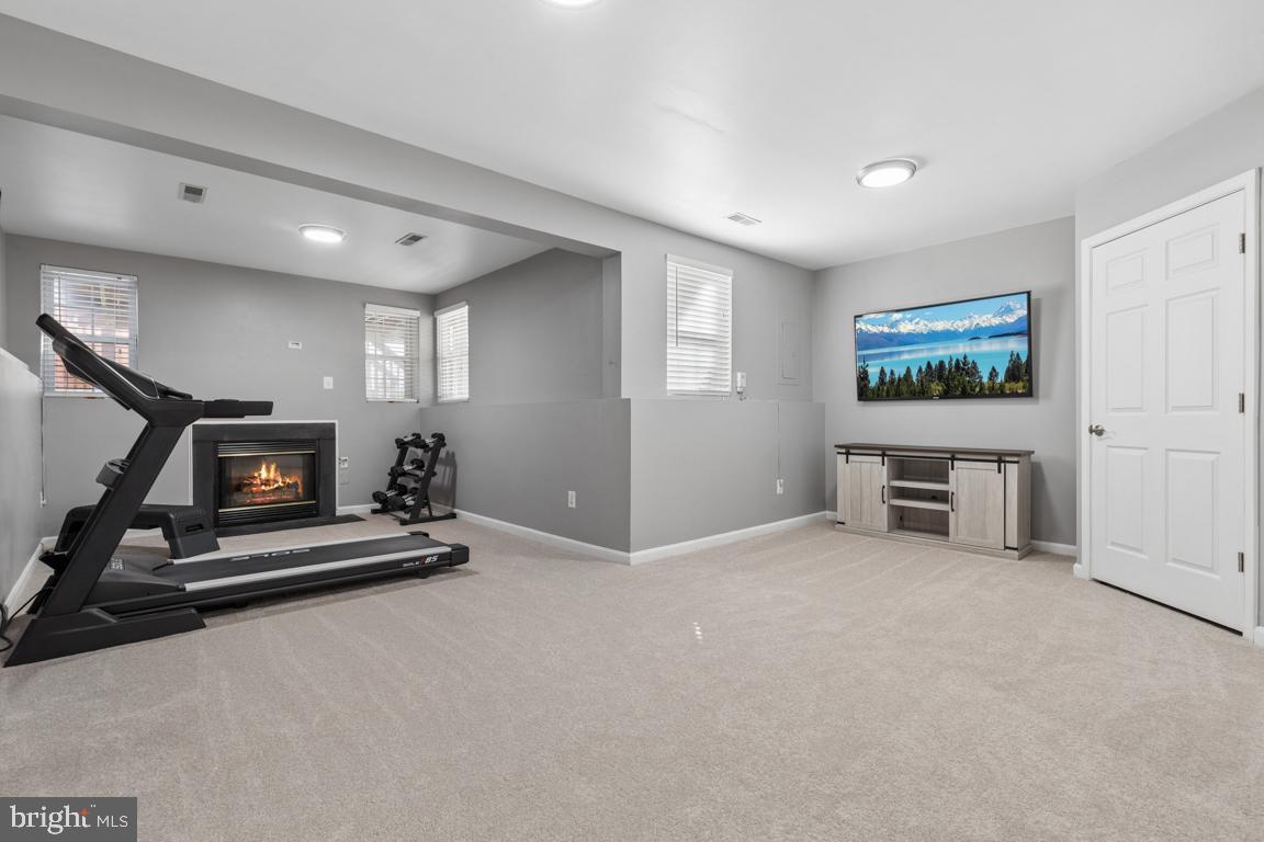 SOUTH RIDING - Residential