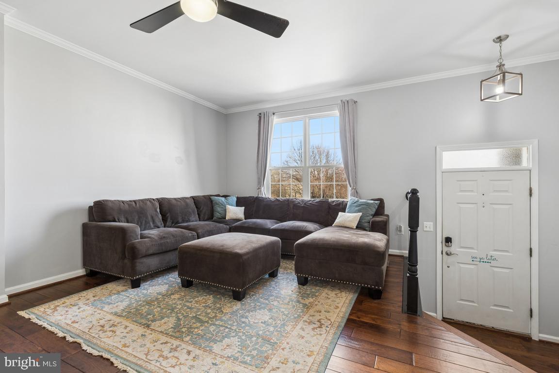 SOUTH RIDING - Residential