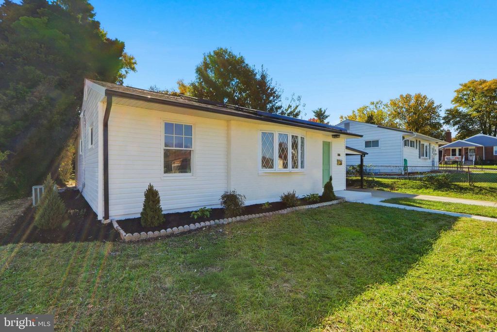 Photo of 5603 Knell Avenue, BALTIMORE, MD 21206 (MLS # MDBA2188658)