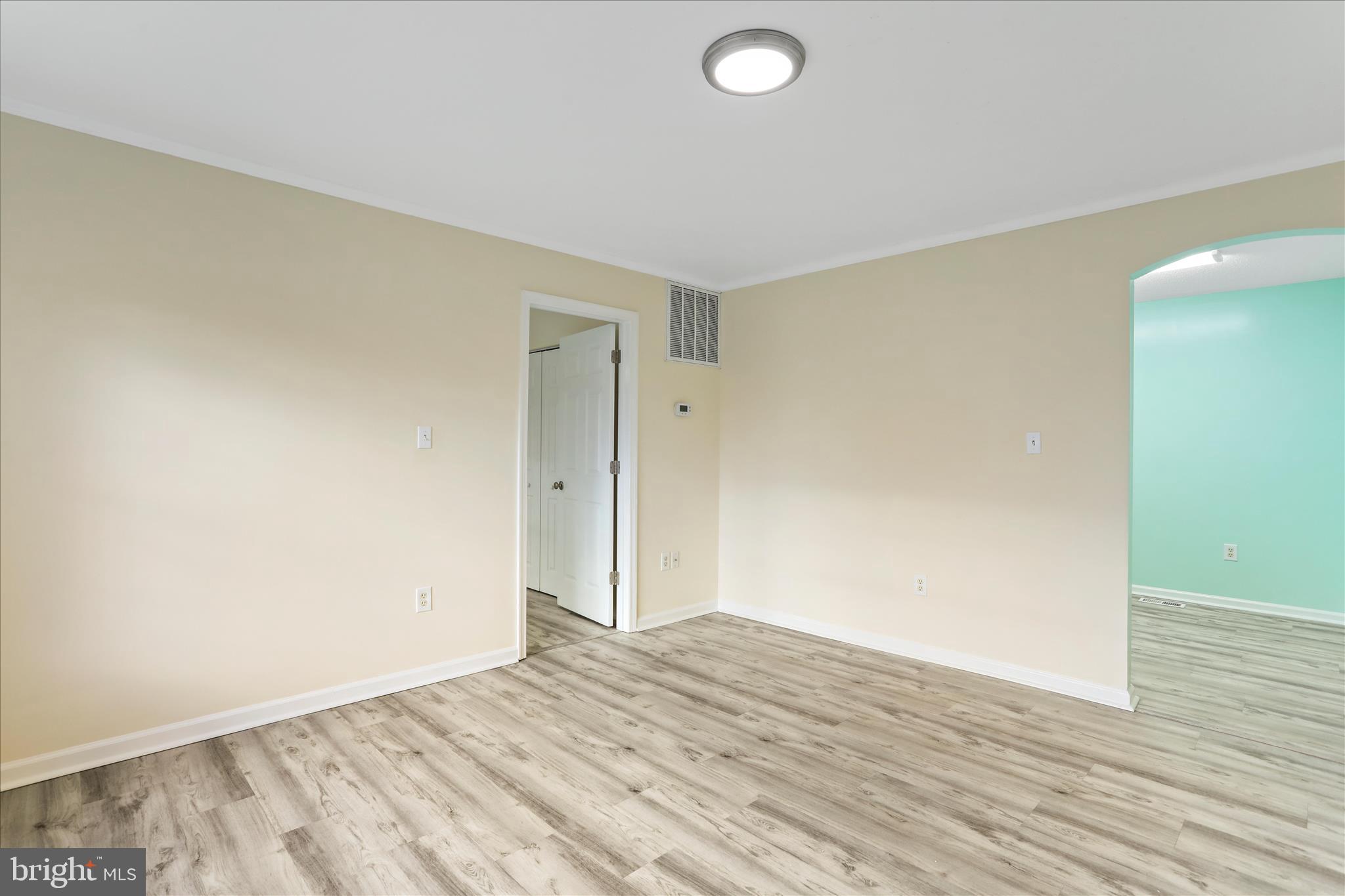 SPRINGFIELD VILLAGE - Residential