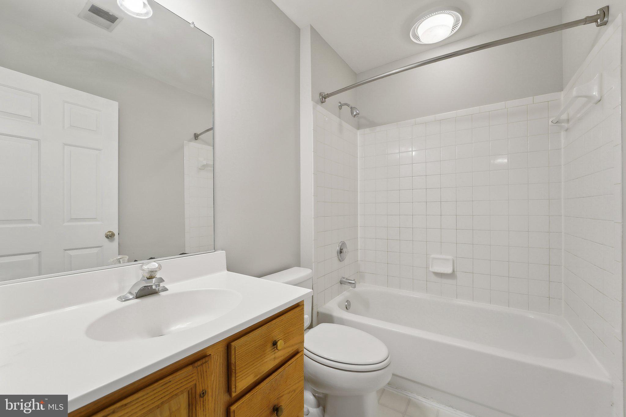 RUSSETT - Residential