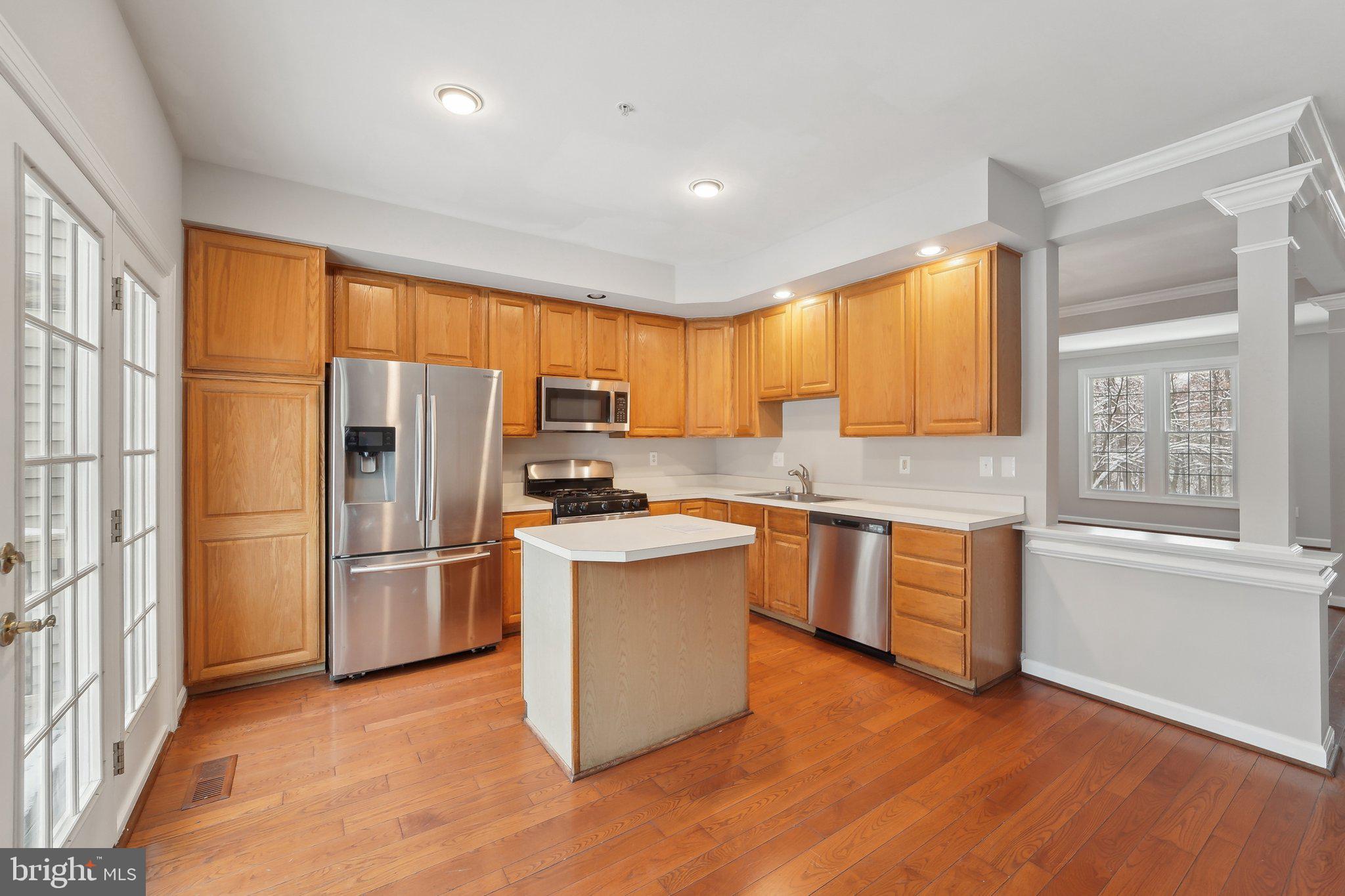 RUSSETT - Residential