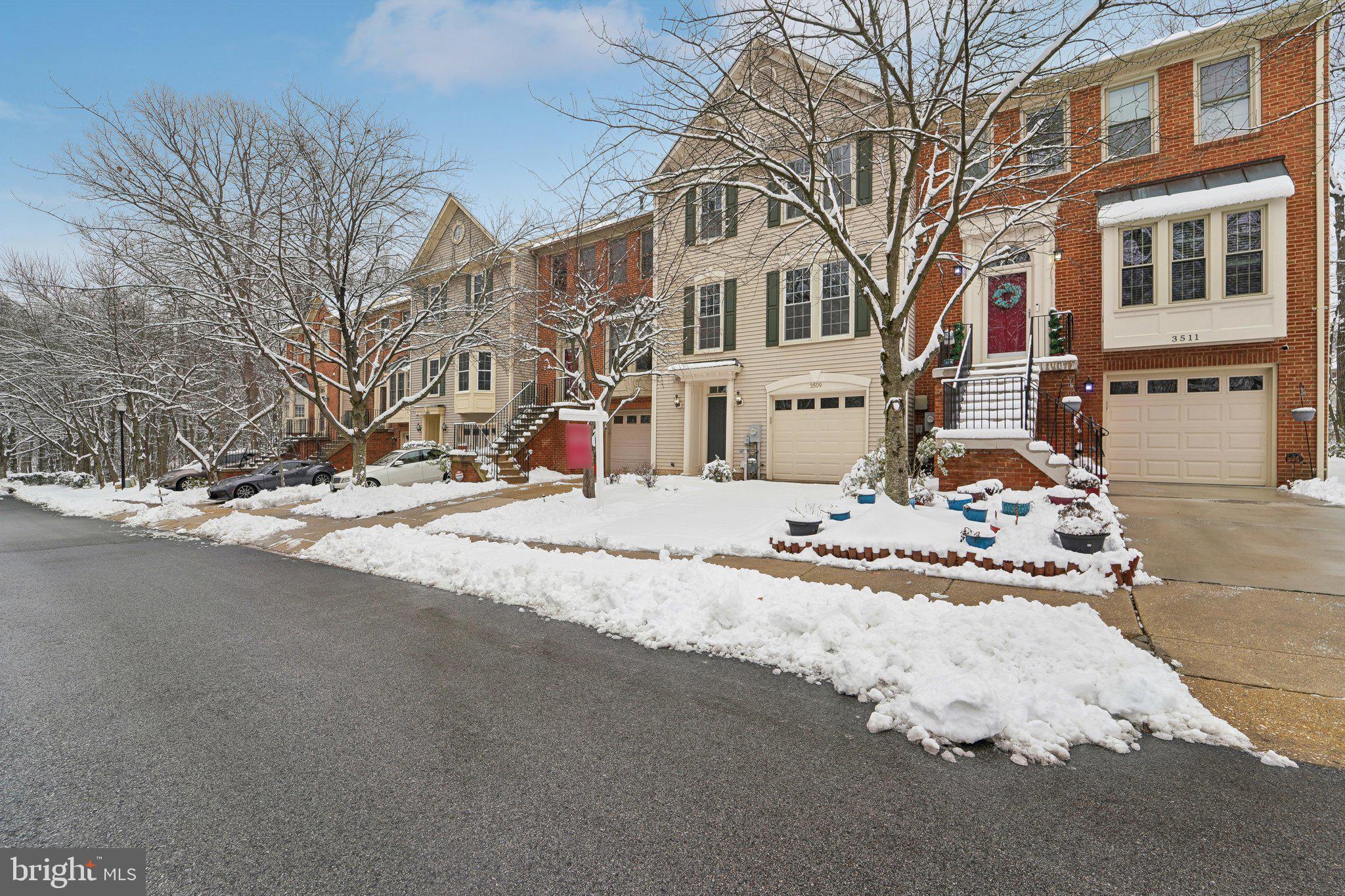 RUSSETT - Residential