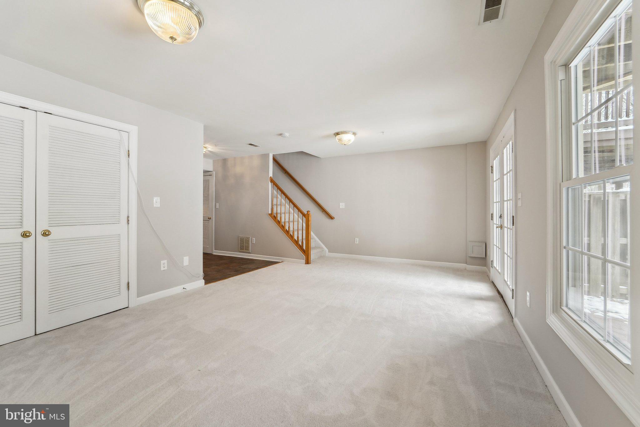 RUSSETT - Residential