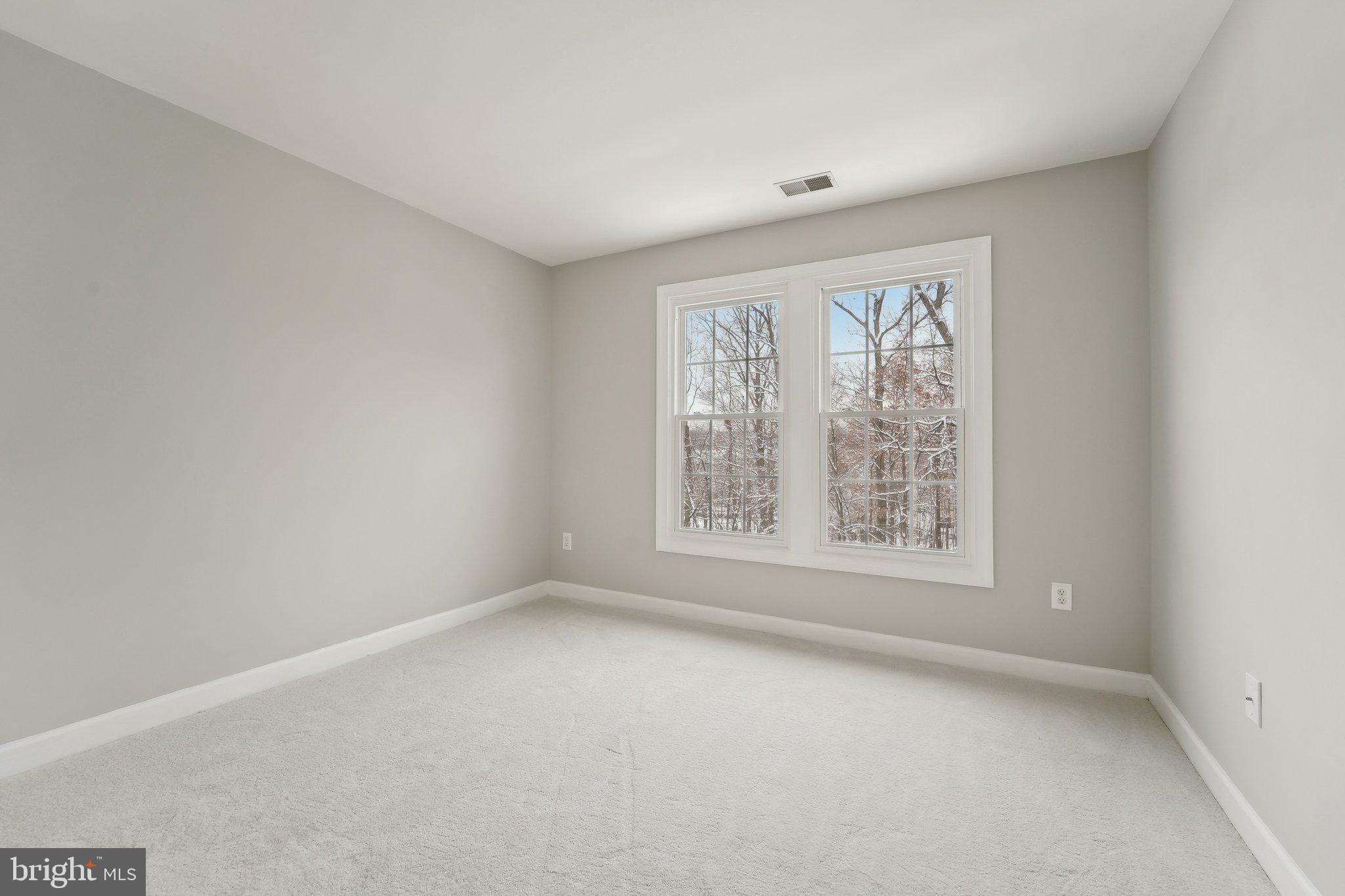 RUSSETT - Residential