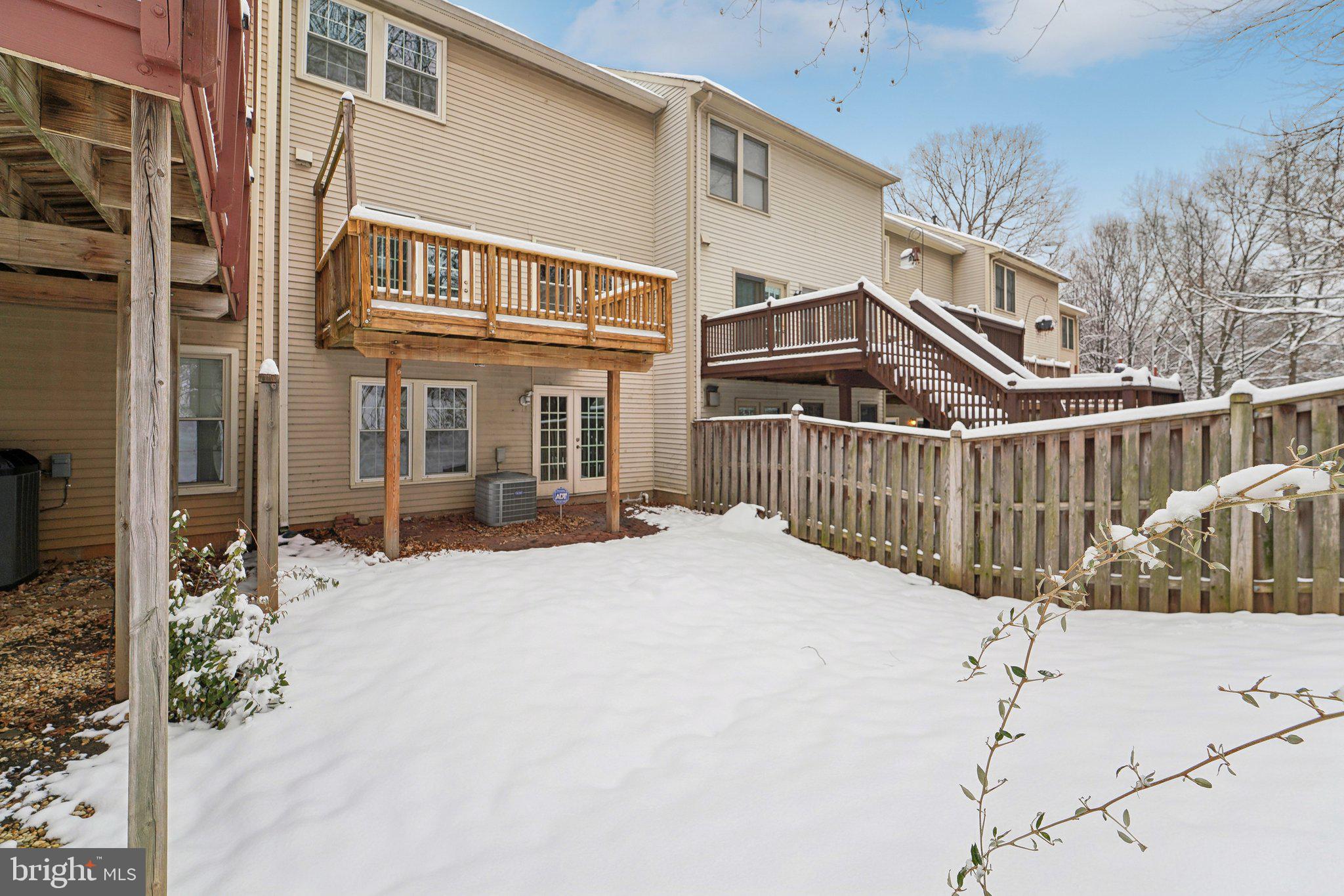 RUSSETT - Residential