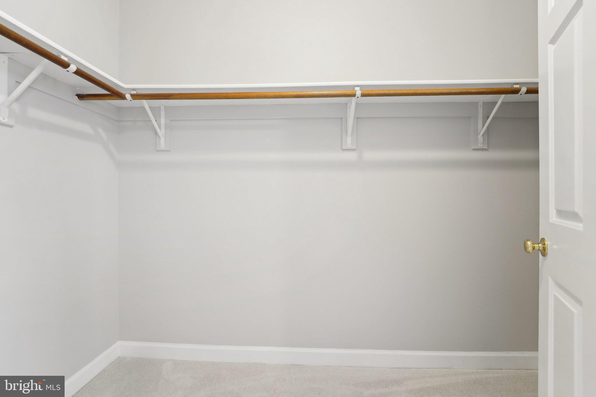 RUSSETT - Residential