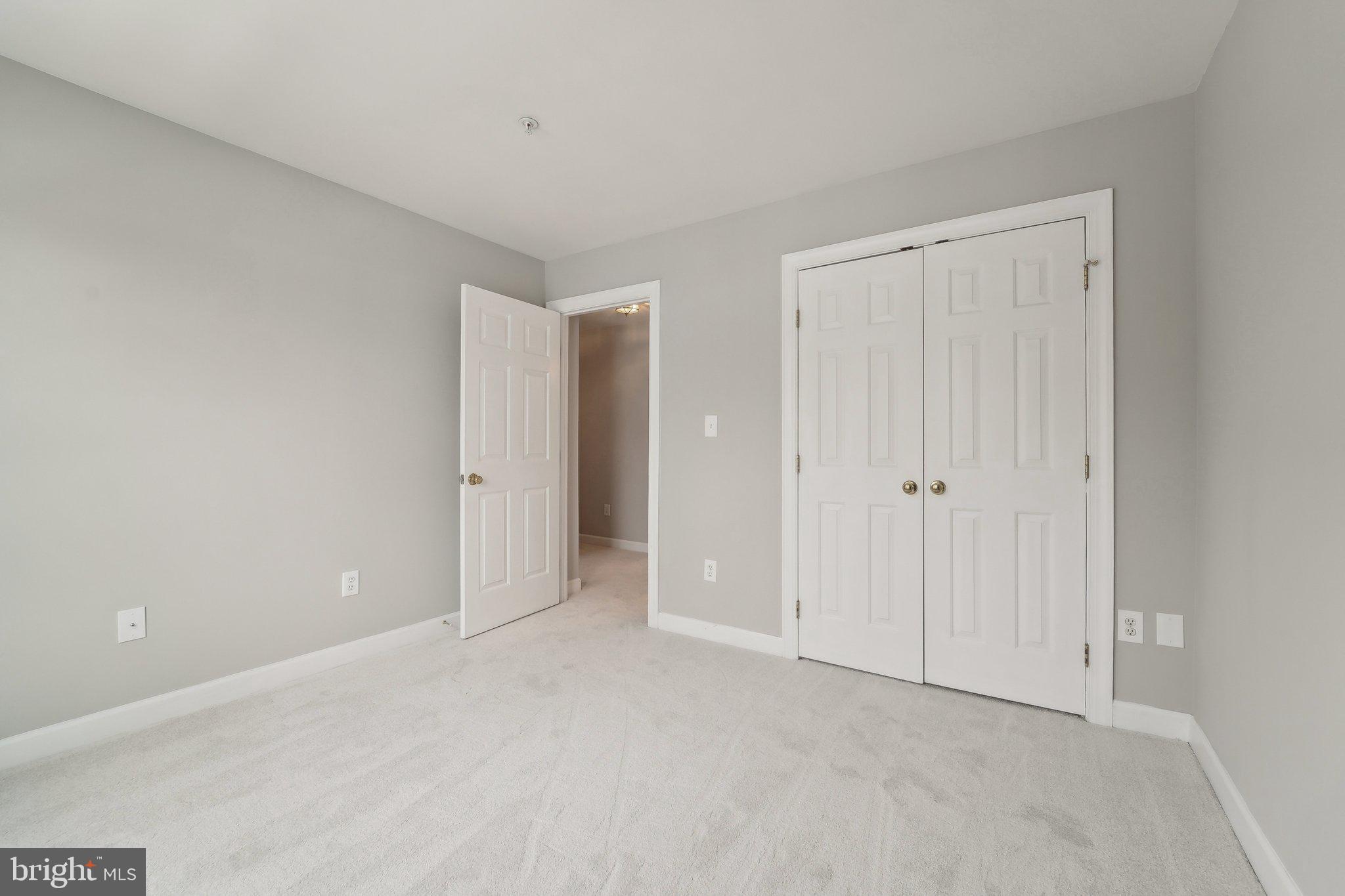 RUSSETT - Residential