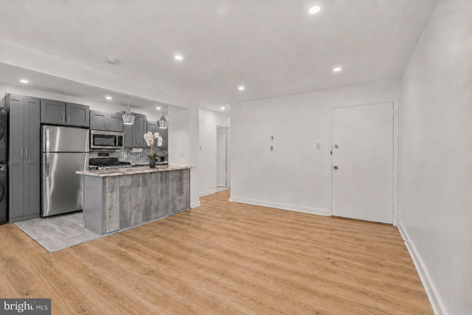133 E WALNUT PARK DRIVE