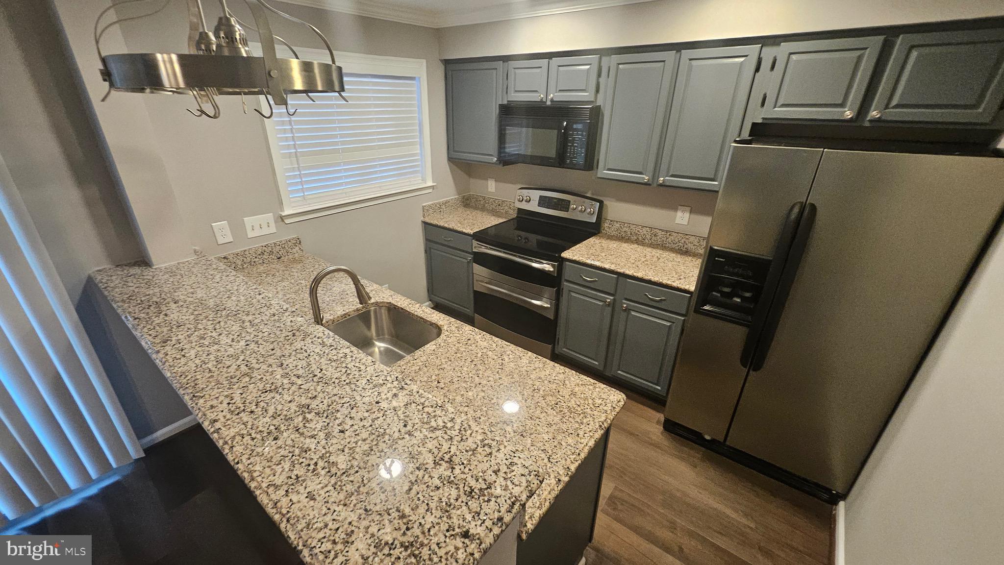 BRIDGEPORT - Residential Lease