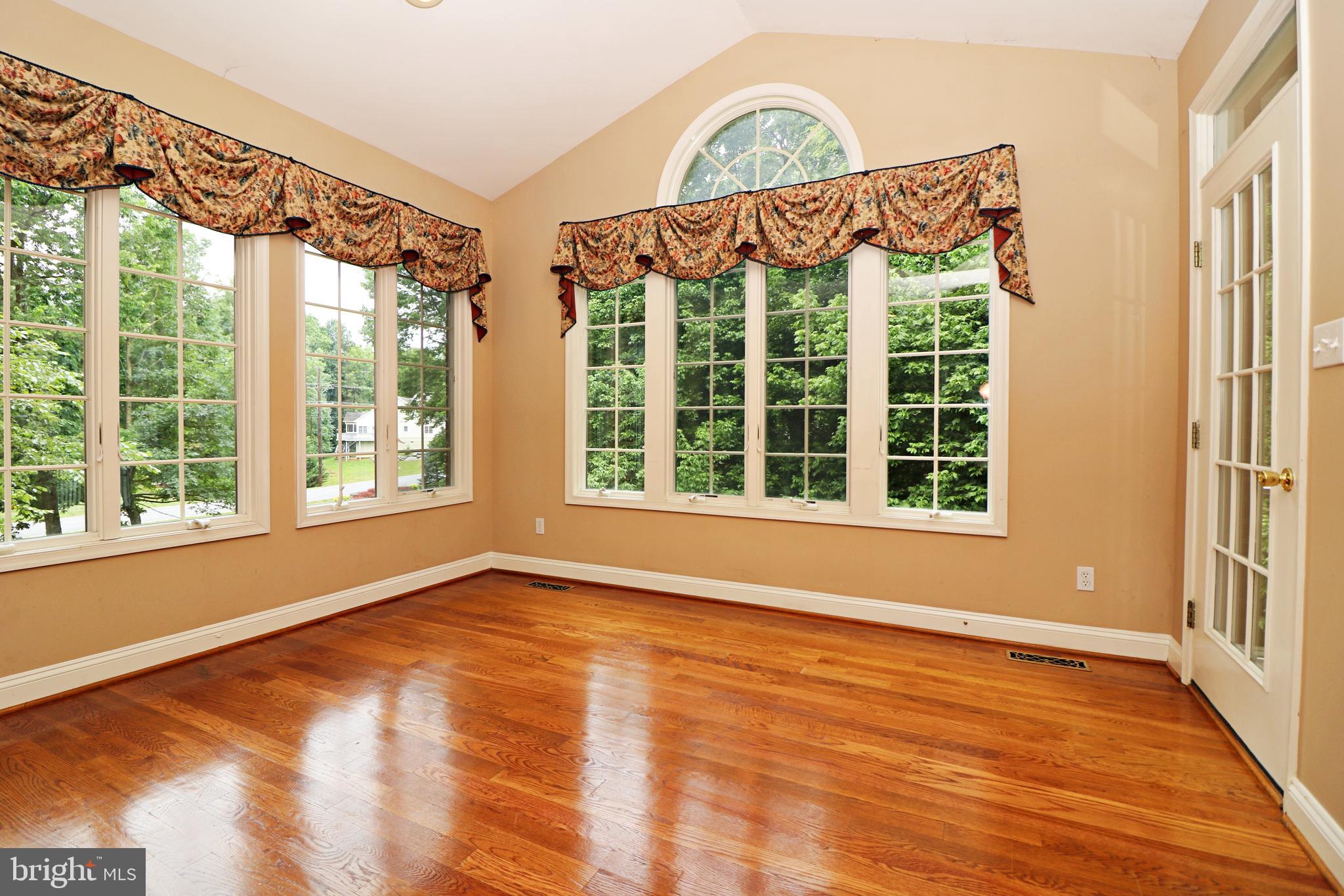 FERNBANK - Residential