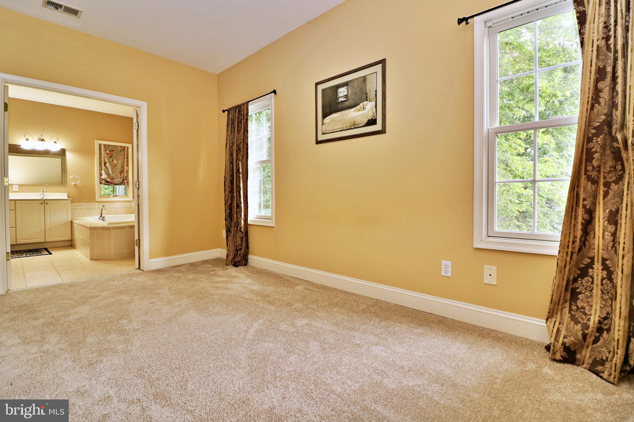 FERNBANK - Residential