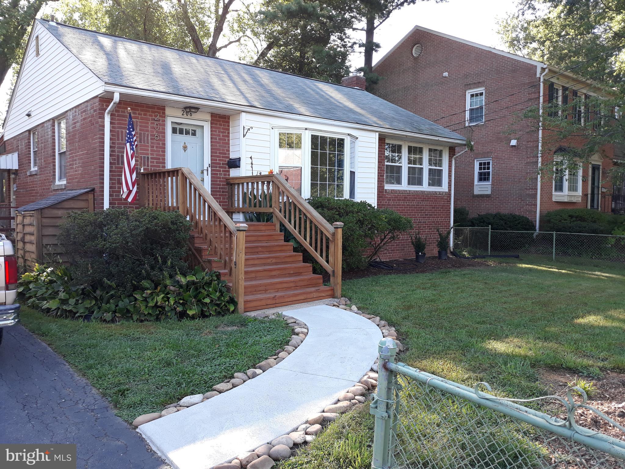 GROVE AVENUE - Residential Lease