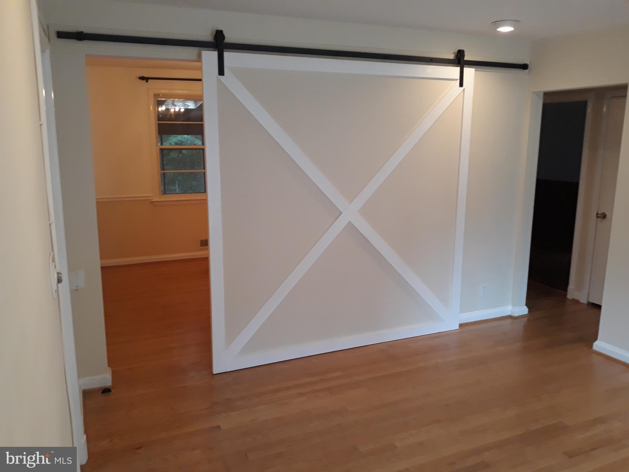 GROVE AVENUE - Residential Lease