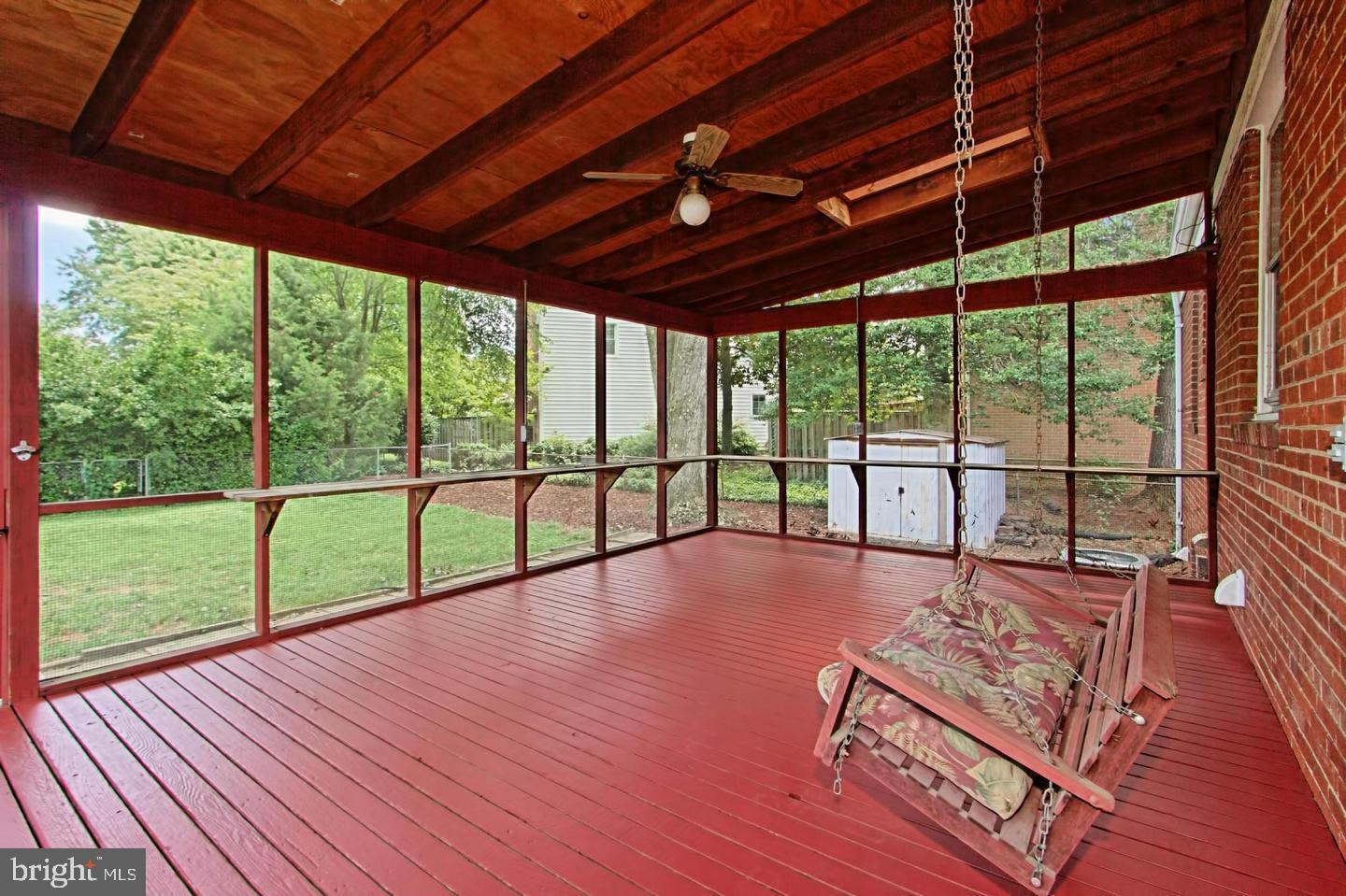 GROVE AVENUE - Residential Lease