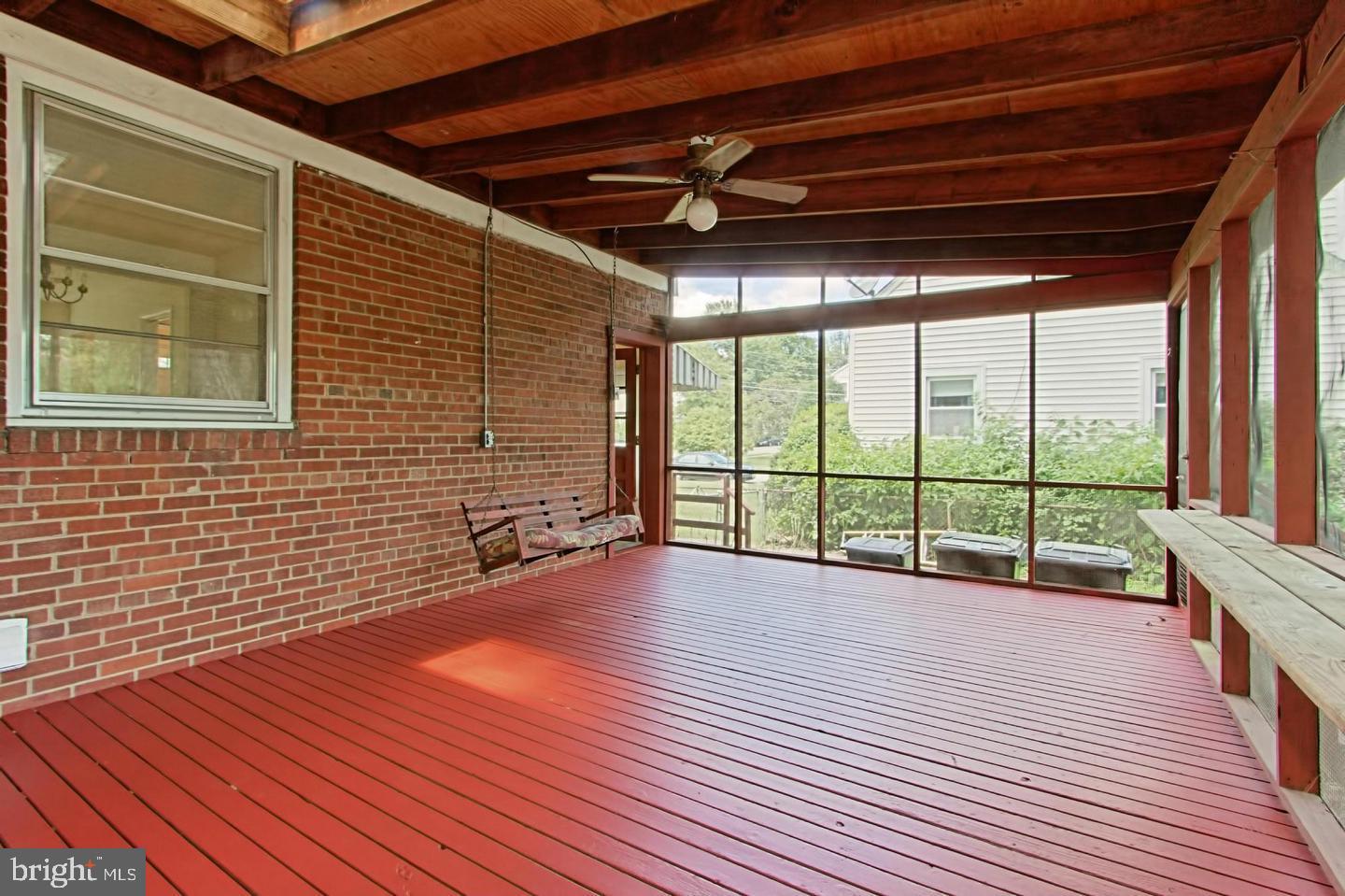 GROVE AVENUE - Residential Lease