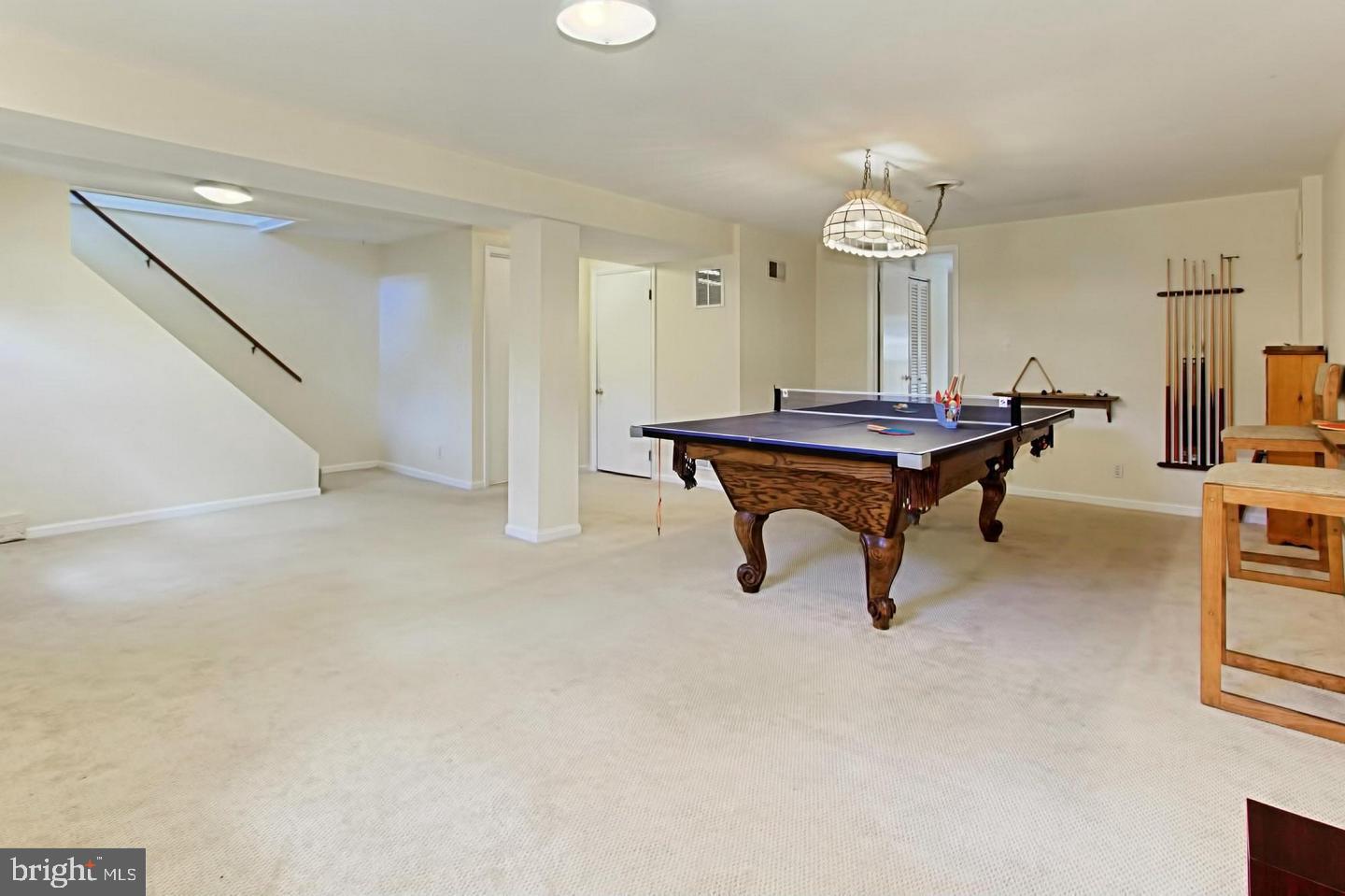 GROVE AVENUE - Residential Lease