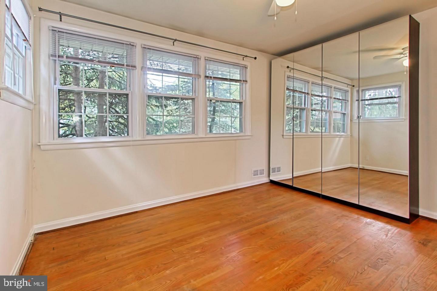 GROVE AVENUE - Residential Lease