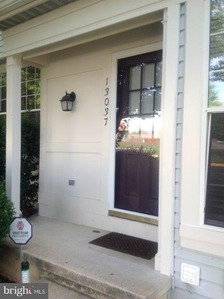 CAROLYN FOREST - Residential Lease