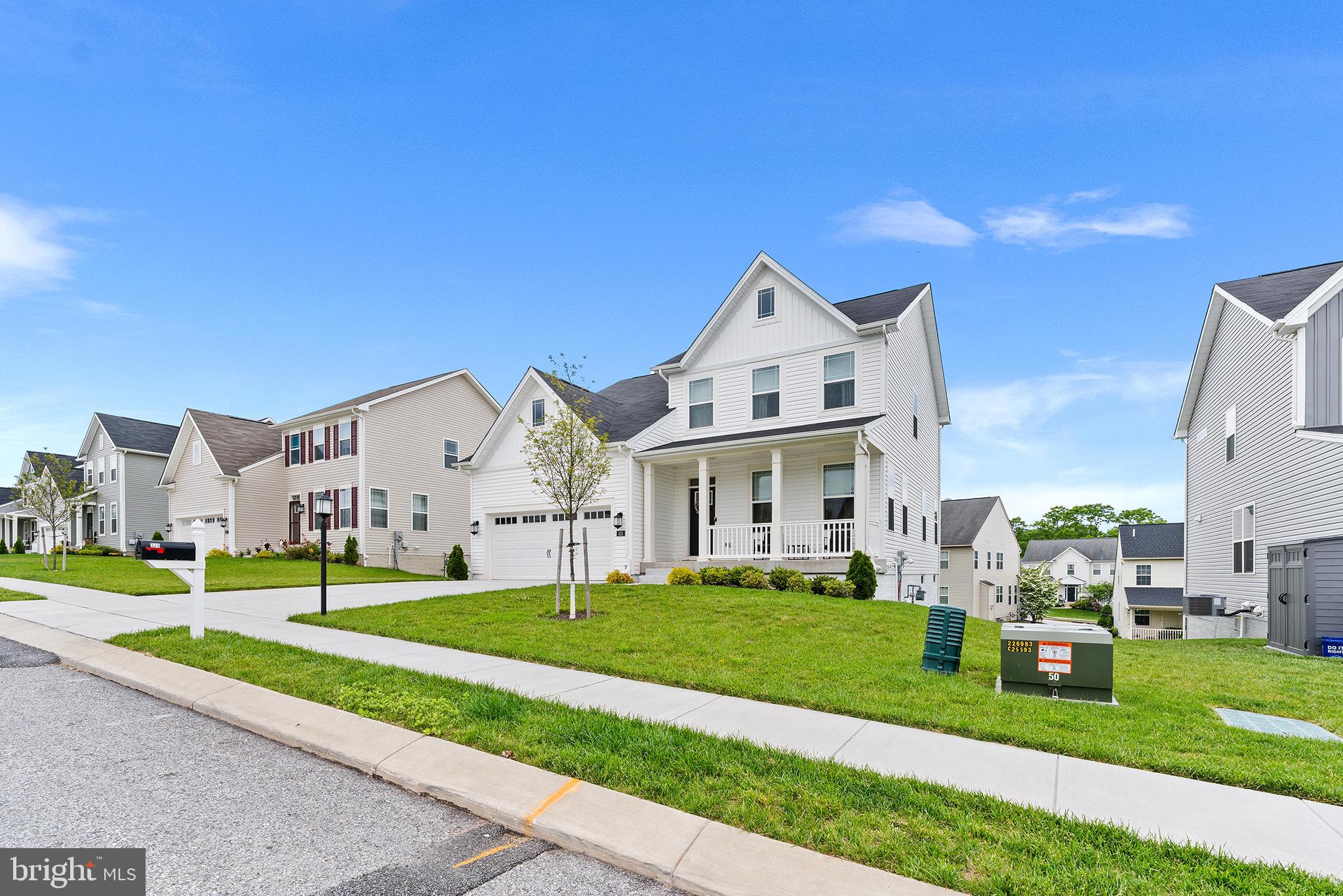 325 HICKORY RIDGE CIRCLE